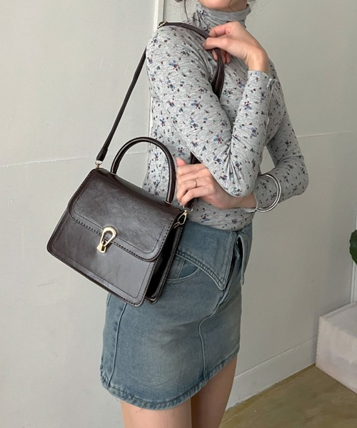 Jewelobe(ジュエローブ)の「2wayボクシーミニバッグ(ハンドバッグ・レディース・ブラウン/ブラック/ブラウン系その他/ベージュ・FREE)」の4枚目の写真