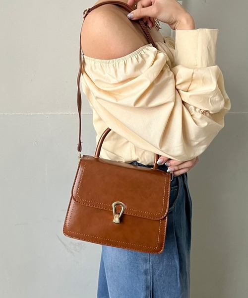 Jewelobe(ジュエローブ)の「2wayボクシーミニバッグ(ハンドバッグ・レディース・ブラウン/ブラック/ブラウン系その他/ベージュ・FREE)」の6枚目の写真