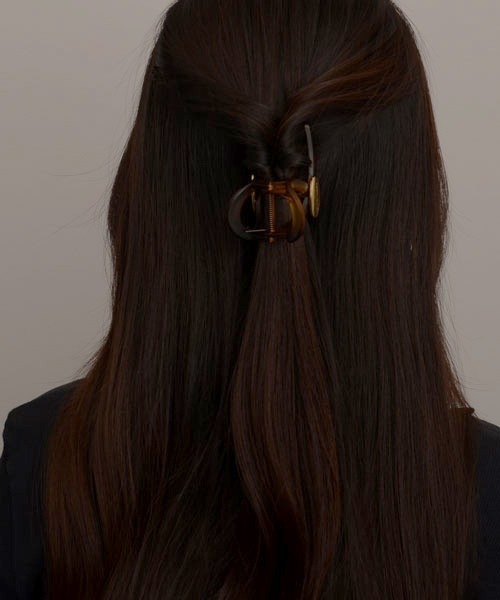 VIBGYOR Women（ヴィブジョー　ウィメン）の「【resonance】べっ甲 マット バンスクリップ（バレッタ/ヘアクリップ・レディース・B/A/C・FREE）」の7枚目の写真