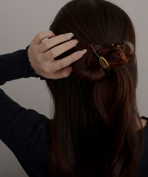 VIBGYOR Women（ヴィブジョー　ウィメン）の「【resonance】べっ甲 マット バンスクリップ（バレッタ/ヘアクリップ・レディース・B/A/C・FREE）」の8枚目の写真