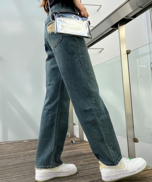 GLAMOROUS JANE（グラマラスジェーン）の「デザインポケットデニムストレートパンツ（デニムパンツ・レディース・ブルー・S/M/L）」の4枚目の写真