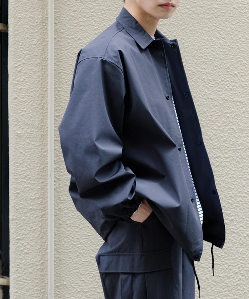 Uiscel（ユイセル）の「Uiscel　リップストップコーチジャケット（ナイロンジャケット・メンズ・ブラック/チャコールグレー・LARGE/MEDIUM）」の12枚目の写真