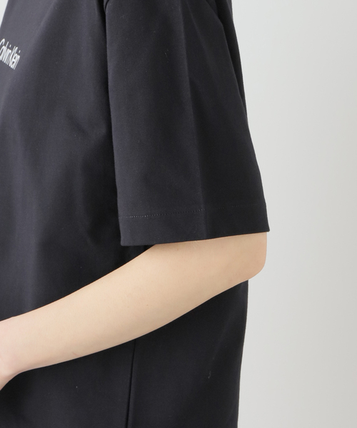 Calvin Klein（カルバン・クライン）の「【Calvin Klein / カルバン クライン】Standard Logo T-sh（Tシャツ/カットソー・レディース・ホワイト/ブラック・FREE）」の11枚目の写真