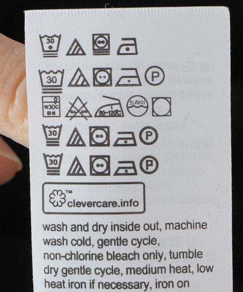 Calvin Klein（カルバン・クライン）の「【Calvin Klein / カルバン クライン】Standard Logo T-sh（Tシャツ/カットソー・レディース・ホワイト/ブラック・FREE）」の6枚目の写真