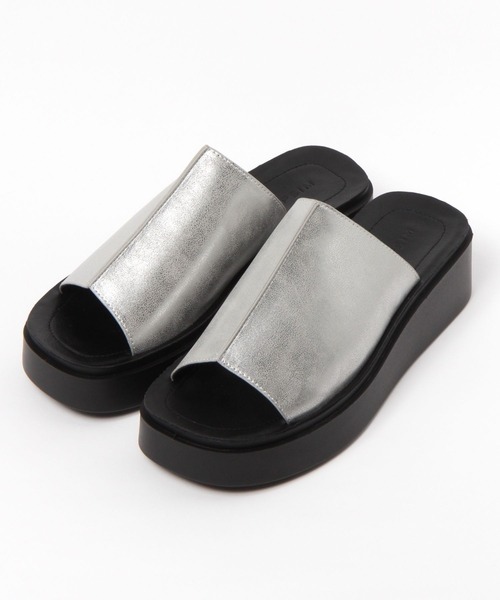 LEPSIM(レプシィム)の「ゼロカル厚底サンダル 996269(サンダル・レディース・シルバー/アイボリー/ブラック・LARGE/MEDIUM)」の20枚目の写真