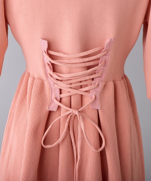 one after another NICE CLAUP（ワンアフターアナザーナイスクラップ）の「ダブルジップペプラムカーディガン（カーディガン/ボレロ・レディース・ベージュ/ピンク系その他/オフホワイト・FREE）」の8枚目の写真