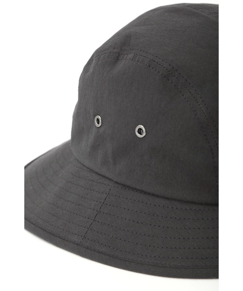 MHL.(エムエイチエル)の「DENSE COTTON NYLON(ハット・レディース・ライトブラウン/チャコール・FREE)」の10枚目の写真