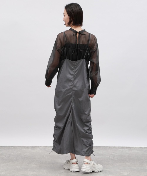 LAKOLE（ラコレ）の「2WAYオ－ガンジーブラウス / 111281（シャツ/ブラウス・レディース・ブラック/パープル/サンドグレー/グリーン・MEDIUM/SMALL）」の7枚目の写真