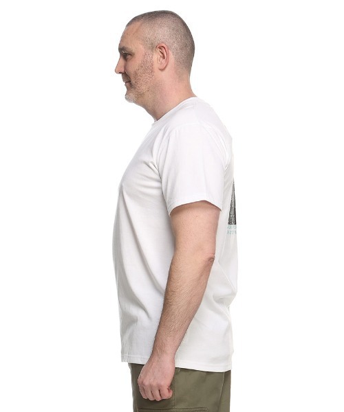 UNDER ARMOUR(アンダーアーマー)の「UNDER ARMOUR アンダーアーマー LOOSE グラフィックバックプリント クルーネック 半袖 Tシャツ(Tシャツ/カットソー・メンズ・ホワイト/ブラック・3XL/5XL/4XL)」の10枚目の写真