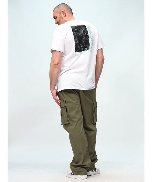 UNDER ARMOUR(アンダーアーマー)の「UNDER ARMOUR アンダーアーマー LOOSE グラフィックバックプリント クルーネック 半袖 Tシャツ(Tシャツ/カットソー・メンズ・ホワイト/ブラック・3XL/5XL/4XL)」の9枚目の写真