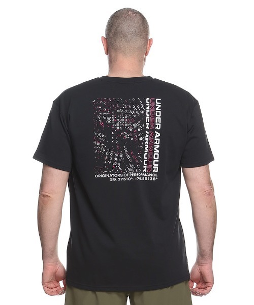 UNDER ARMOUR(アンダーアーマー)の「UNDER ARMOUR アンダーアーマー LOOSE グラフィックバックプリント クルーネック 半袖 Tシャツ(Tシャツ/カットソー・メンズ・ホワイト/ブラック・3XL/5XL/4XL)」の7枚目の写真