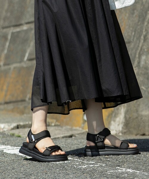 OPAQUE.CLIP（オペークドットクリップ）の「◆ボリュームソールカジュアルサンダル（サンダル・レディース・ベージュ/ブラック/グレー・03/02）」の11枚目の写真