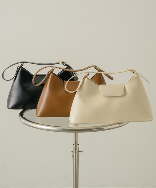 NEUNA（ヌナ）の「ベルテッドスクエアバッグ（ハンドバッグ・レディース・ブラック/アイボリー/ブラウン・FREE）」の3枚目の写真