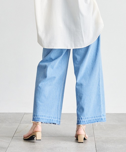 for/c(フォーシー)の「タックワイドデニムパンツ【オーガニックコットン】(デニムパンツ・レディース・ライトブルー/インディゴブルー・LL/L/M)」の11枚目の写真