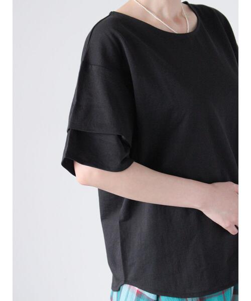 Lugnoncure（ルノンキュール）の「綿ナイロン袖タックTシャツ（Tシャツ/カットソー・レディース・グリーン/チャコールグレー/ブラック/ブラウン/オフホワイト・F）」の22枚目の写真