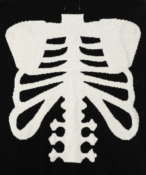 TAKAHIROMIYASHITATheSoloIst.（タカヒロミヤシタザソロイスト）の「crew neck sweater（ニット/セーター・メンズ・ブルー系その他/ブラック×ホワイト/ブラック×ブラック/ネイビー系/オリーブ系/ホワイト×レッド・44/46）」の11枚目の写真