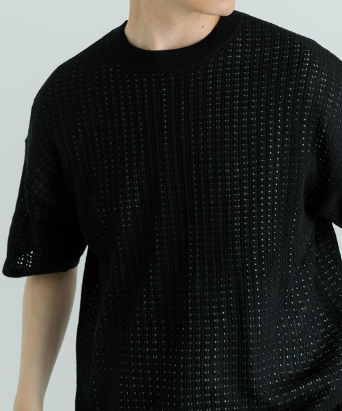 ITEMS URBANRESEARCH（アイテムズ アーバンリサーチ）の「メッシュニット クルーネック 半袖Tops（ニット/セーター・メンズ・ブラック/ホワイト・MEDIUM/LARGE）」の3枚目の写真