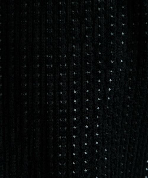 ITEMS URBANRESEARCH（アイテムズ アーバンリサーチ）の「メッシュニット クルーネック 半袖Tops（ニット/セーター・メンズ・ブラック/ホワイト・MEDIUM/LARGE）」の12枚目の写真