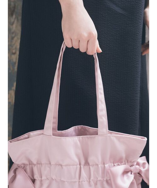 Maison de FLEUR（メゾンドフルール）の「ダブルリボンギャザートート