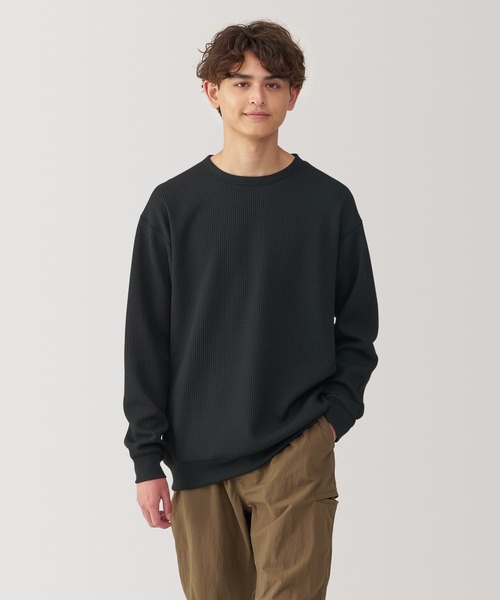 無印良品（ムジルシリョウヒン）の「〔MUJI WALKER〕紳士　ＵＶカット乾きやすいワッフル長袖Ｔシャツ（Tシャツ/カットソー・メンズ・オフホワイト/ブラック・XL/L/M/S）」の11枚目の写真
