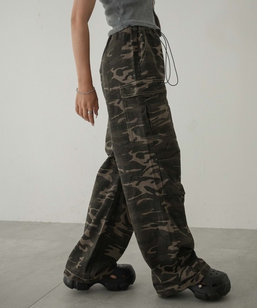 dispark（ディスパーク）の「DISPARK/カモフラワイドカーゴパンツ（カーゴパンツ・レディース・カーキ・FREE）」の7枚目の写真
