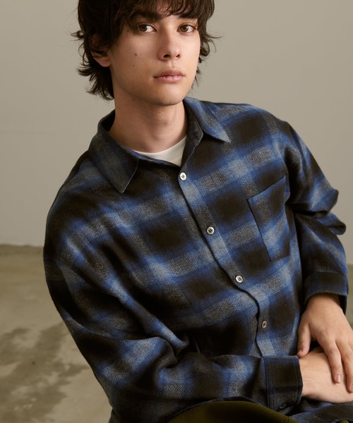 Revo.（レボ）の「Revo. オンブレチェック ルーズフィット ライトネルシャツ（シャツ/ブラウス・メンズ・ブルー/ブラック/ワイン/ブラウン・1/2）」の16枚目の写真