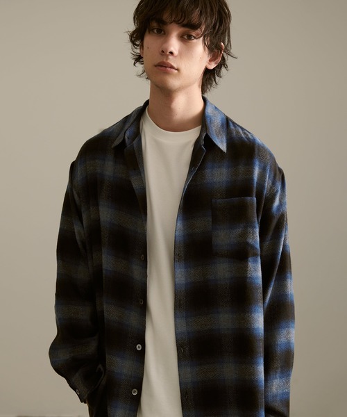 Revo.（レボ）の「Revo. オンブレチェック ルーズフィット ライトネルシャツ（シャツ/ブラウス・メンズ・ブルー/ブラック/ワイン/ブラウン・1/2）」の21枚目の写真