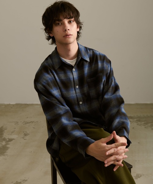 Revo.（レボ）の「Revo. オンブレチェック ルーズフィット ライトネルシャツ（シャツ/ブラウス・メンズ・ブルー/ブラック/ワイン/ブラウン・1/2）」の19枚目の写真