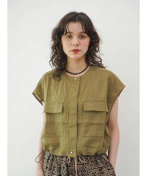 FIKA.(フィーカ)の「Linen short vest(シャツ/ブラウス・レディース・サンドベージュ/チャコール/オリーブ・MEDIUM)」の11枚目の写真
