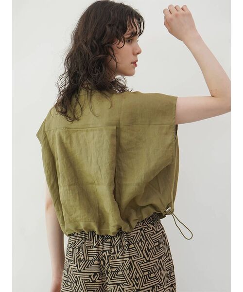 FIKA.(フィーカ)の「Linen short vest(シャツ/ブラウス・レディース・サンドベージュ/チャコール/オリーブ・MEDIUM)」の12枚目の写真