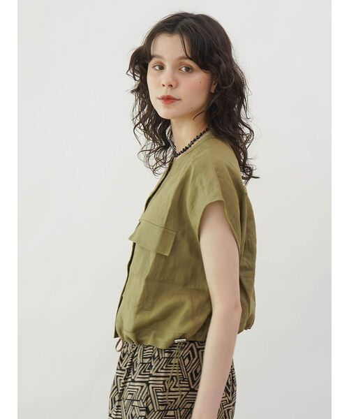 FIKA.(フィーカ)の「Linen short vest(シャツ/ブラウス・レディース・サンドベージュ/チャコール/オリーブ・MEDIUM)」の14枚目の写真
