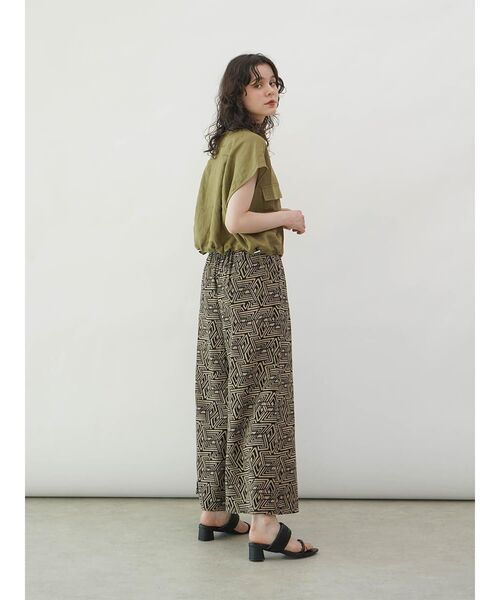 FIKA.(フィーカ)の「Linen short vest(シャツ/ブラウス・レディース・サンドベージュ/チャコール/オリーブ・MEDIUM)」の15枚目の写真
