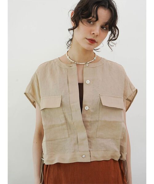 FIKA.(フィーカ)の「Linen short vest(シャツ/ブラウス・レディース・サンドベージュ/チャコール/オリーブ・MEDIUM)」の2枚目の写真