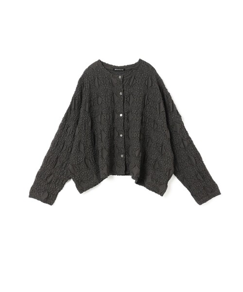 mizuiroind（ミズイロインド）の「mizuiro ind シアー柄編みショートカーディガン（カーディガン/ボレロ・レディース・オフホワイト/チャコールグレー/ブラック・FREE）」の3枚目の写真