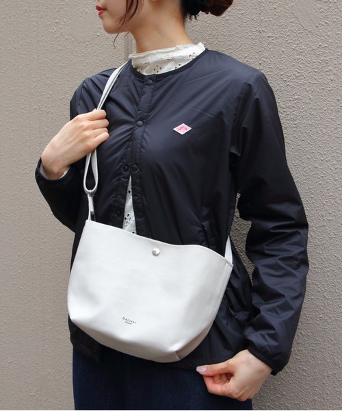 ORCIVAL(オーシバル)の「ORCIVAL/オーシバル ショルダーポーチ SHOULDER POUCH M OR-H0329 LCV(ショルダーバッグ・レディース・ブラウン/ライトベージュ/チャコールグレー/グレイッシュベージュ・FREE)」の4枚目の写真