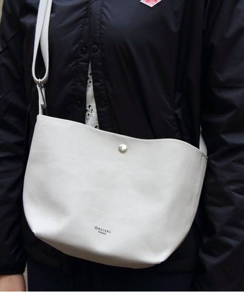 ORCIVAL(オーシバル)の「ORCIVAL/オーシバル ショルダーポーチ SHOULDER POUCH M OR-H0329 LCV(ショルダーバッグ・レディース・ブラウン/ライトベージュ/チャコールグレー/グレイッシュベージュ・FREE)」の8枚目の写真