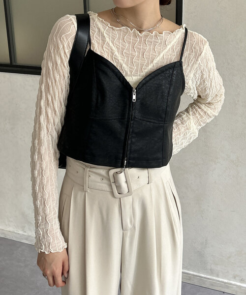 Thevon(ゼボン)の「ダブルジップ合皮キャミ(シャツ/ブラウス・レディース・グレイッシュベージュ/ブラック/ブラウン・FREE)」の8枚目の写真