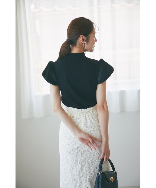 tocco closet(トッコ クローゼット)の「ファースリーブ切り替えニットプルオーバー(ニット/セーター・レディース・ピンク/アイボリー/ブラック・M)」の9枚目の写真
