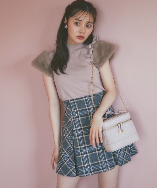 tocco closet(トッコ クローゼット)の「ファースリーブ切り替えニットプルオーバー(ニット/セーター・レディース・ピンク/アイボリー/ブラック・M)」の11枚目の写真