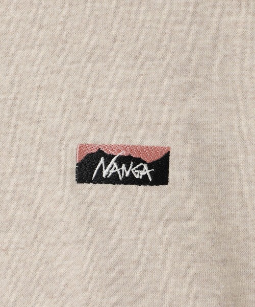 NANGA(ナンガ)の「ECO HYBRID MINI BOX LOGO EMBROIDERY SWEATSHIRT/エコハイブリッド ミニボックスロゴ エンブロイダリー スウェットシャツ(スウェット・メンズ・セージグリーン/ブラック/オートミール/ライトグレー/ホワイト/オレンジ/ブラック系その他・S/M/L/XL)」の13枚目の写真