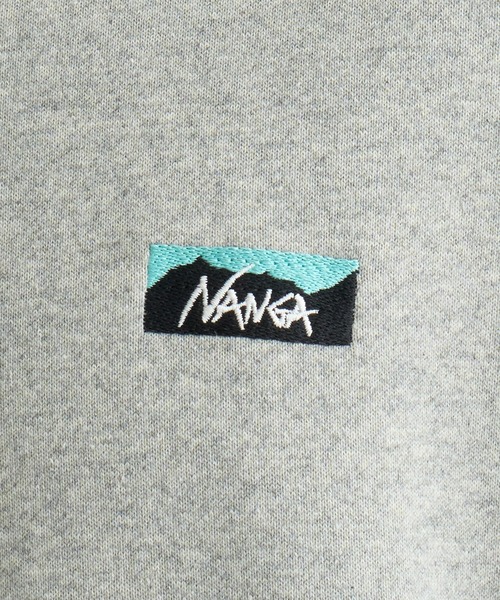 NANGA(ナンガ)の「ECO HYBRID MINI BOX LOGO EMBROIDERY SWEATSHIRT/エコハイブリッド ミニボックスロゴ エンブロイダリー スウェットシャツ(スウェット・メンズ・セージグリーン/ブラック/オートミール/ライトグレー/ホワイト/オレンジ/ブラック系その他・S/M/L/XL)」の17枚目の写真