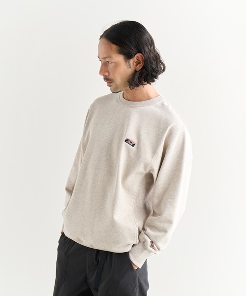 NANGA（ナンガ）の「ECO HYBRID MINI BOX LOGO EMBROIDERY SWEATSHIRT/エコハイブリッド ミニボックスロゴ エンブロイダリー スウェットシャツ（スウェット・メンズ・セージグリーン/ブラック/オートミール/ライトグレー/ホワイト/オレンジ/ブラック系その他・S/M/L/XL）」の16枚目の写真