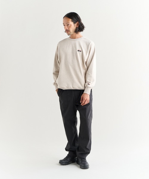 NANGA（ナンガ）の「ECO HYBRID MINI BOX LOGO EMBROIDERY SWEATSHIRT/エコハイブリッド ミニボックスロゴ エンブロイダリー スウェットシャツ（スウェット・メンズ・セージグリーン/ブラック/オートミール/ライトグレー/ホワイト/オレンジ/ブラック系その他・S/M/L/XL）」の19枚目の写真