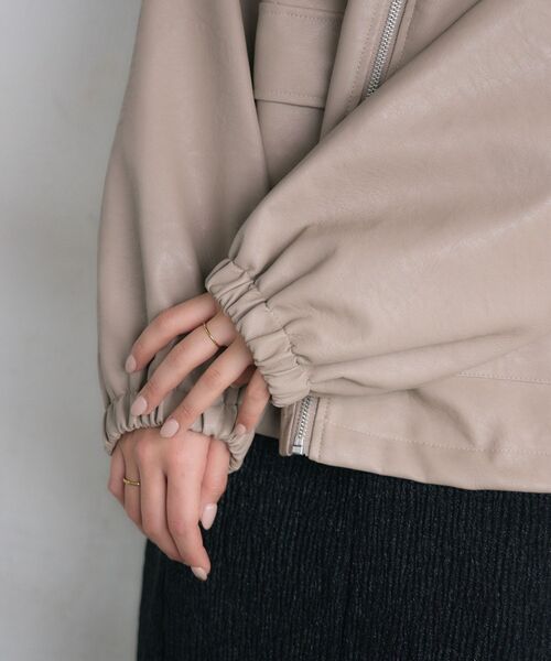 RETRO GIRL(レトロガール)の「裾ドロストFレザーJK(その他アウター・レディース・ライトグレー/ブラウン/ブラック・FREE)」の4枚目の写真