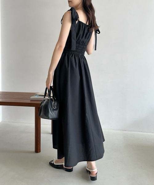 one after another NICE CLAUP（ワンアフターアナザーナイスクラップ）の「【WEB限定商品】リボンシャーリングキャミワンピース（ワンピース・レディース・ベージュ系その他/ブラック/ブラウン系その他/ピンク系その他・SMALL/MEDIUM）」の6枚目の写真