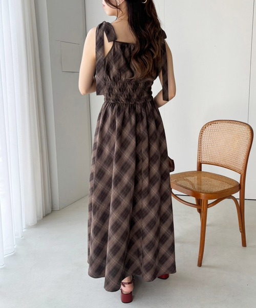 one after another NICE CLAUP（ワンアフターアナザーナイスクラップ）の「【WEB限定商品】リボンシャーリングキャミワンピース（ワンピース・レディース・ベージュ系その他/ブラック/ブラウン系その他/ピンク系その他・SMALL/MEDIUM）」の13枚目の写真