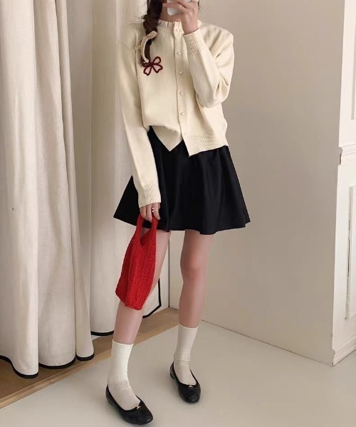 Achic（アシック）の「フロントリボン刺しゅうニットカーディガン（カーディガン/ボレロ・レディース・グレー/ピンク/レッド/アイボリー・M）」の9枚目の写真