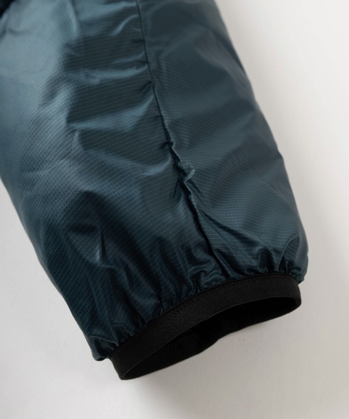 CONVERSE(コンバース)の「【CONVERSE/コンバース】ブランドネーム ワンポイント刺繍 ワントーン&切り替えカラーデザイン ファイバーダウンジャケット(ダウンジャケット/コート・メンズ・ベージュ×ブラック/ダークブルー/ブラウン/シルバーグレー/ブラック/オリーブ×ブラック・M/L/XL)」の14枚目の写真