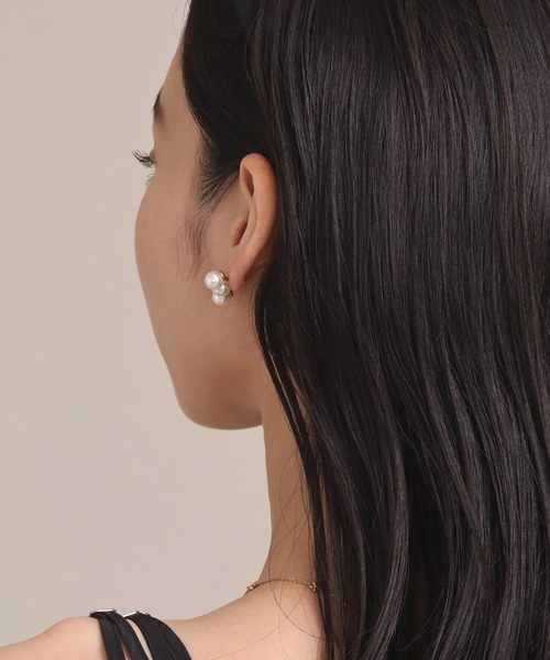 LHME(エルエイチエムイー)の「【WEB限定】“MELLOW”ラインパールピアス/3粒/サージカルステンレス(金属アレルギー対応)【LHME / エルエイチエムイー】(ピアス(両耳用)・レディース・ゴールド・ONE SIZE)」の15枚目の写真
