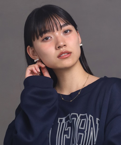 LHME(エルエイチエムイー)の「【WEB限定】“MELLOW”ラインパールピアス/3粒/サージカルステンレス(金属アレルギー対応)【LHME / エルエイチエムイー】(ピアス(両耳用)・レディース・ゴールド・ONE SIZE)」の8枚目の写真